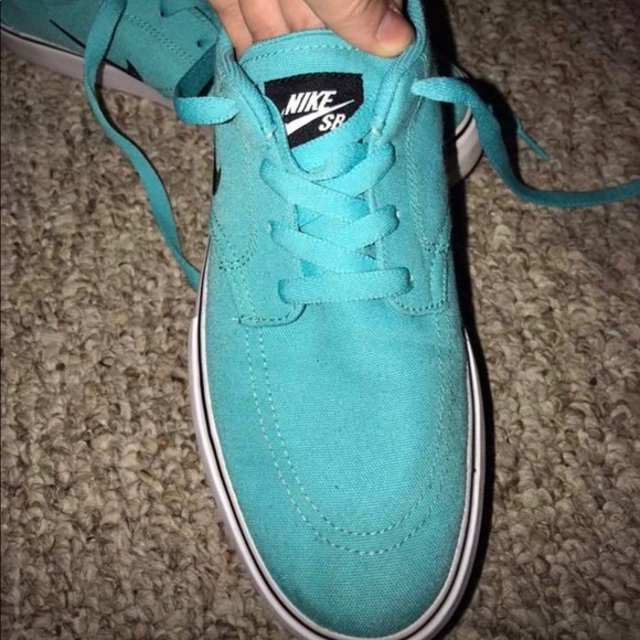 Nike SB shoes - Picture 3 of 5